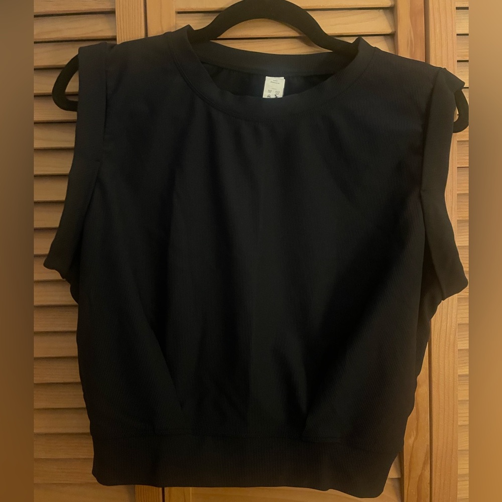 HALARA Black Muscle Tee